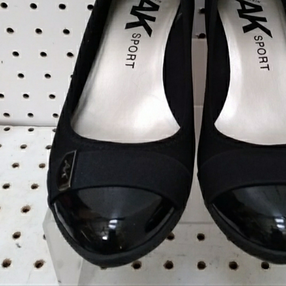 Anne Klein AK Sport | Women's Black Shoes | AK Logo Pump Low Wedge Slip-on 7.5 M - Picture 9 of 9
